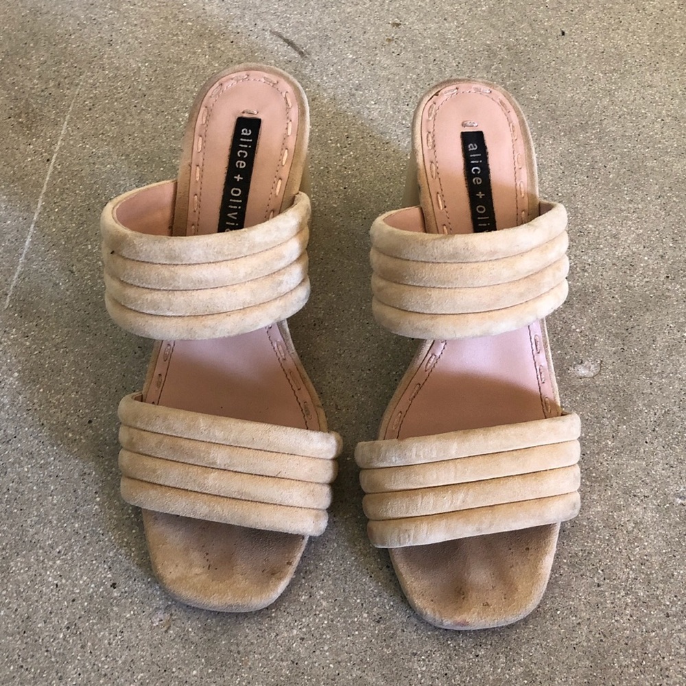 ALICE AND OLIVIA HEELS